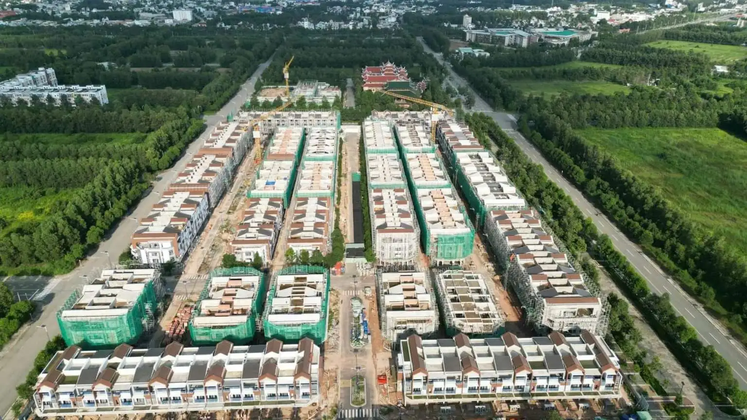 Hình ảnh tiến độ nhà phố thương mại Artisan Park - Giai đoạn 1