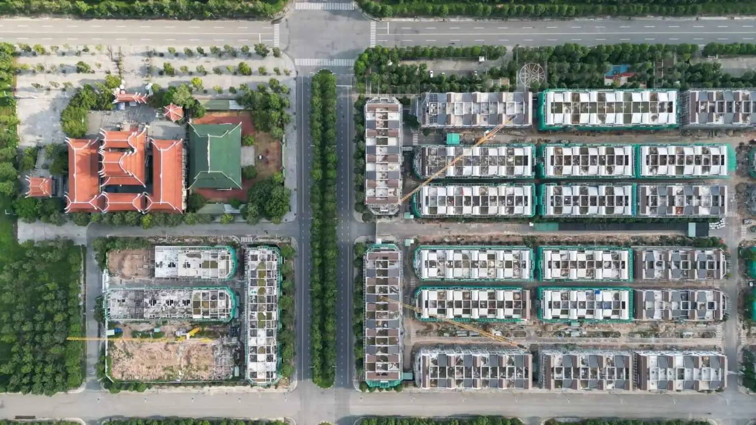 Hình ảnh tiến độ nhà phố thương mại Artisan Park - Giai đoạn 1