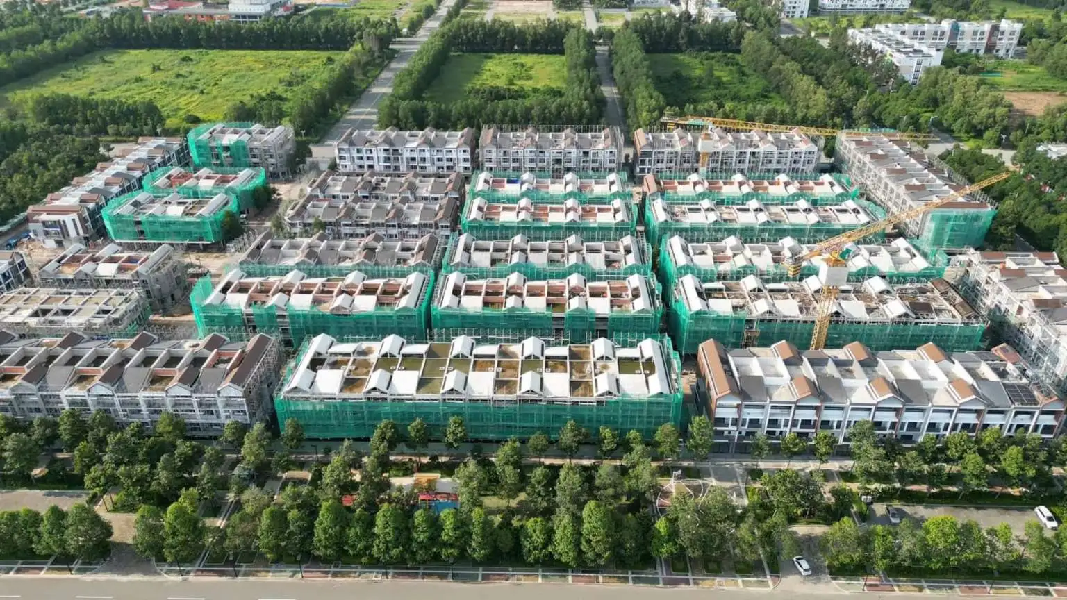 Hình ảnh tiến độ nhà phố thương mại Artisan Park - Giai đoạn 1